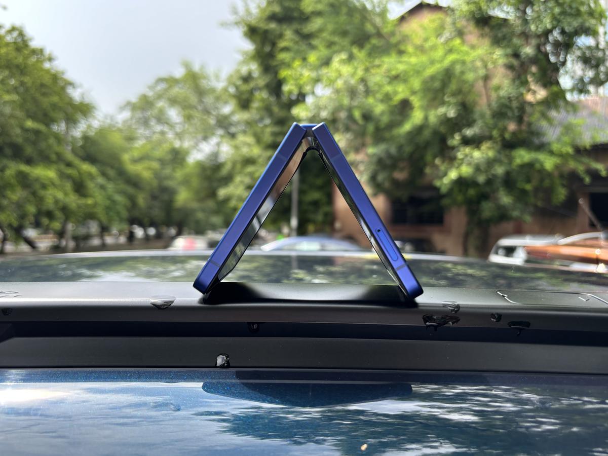 Galaxy Z Flip 7 design