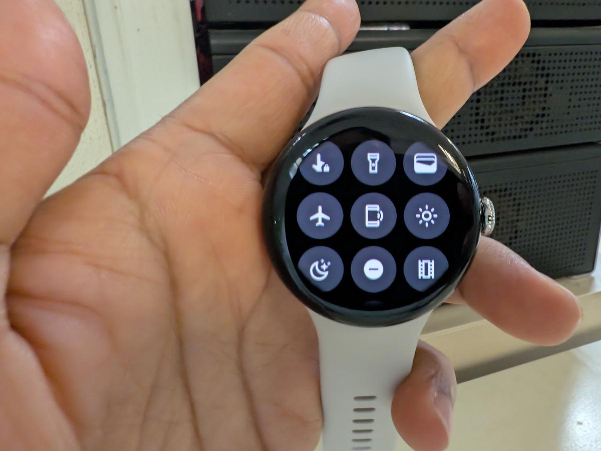 Pixel Watch 3 controls