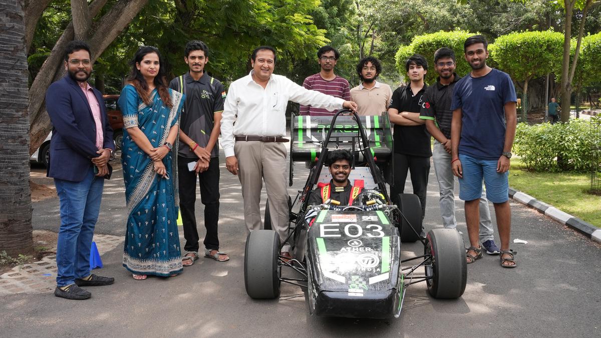 CSM Tech collabore avec des étudiants de l’IIT Madras pour construire une voiture de course électrique autonome
