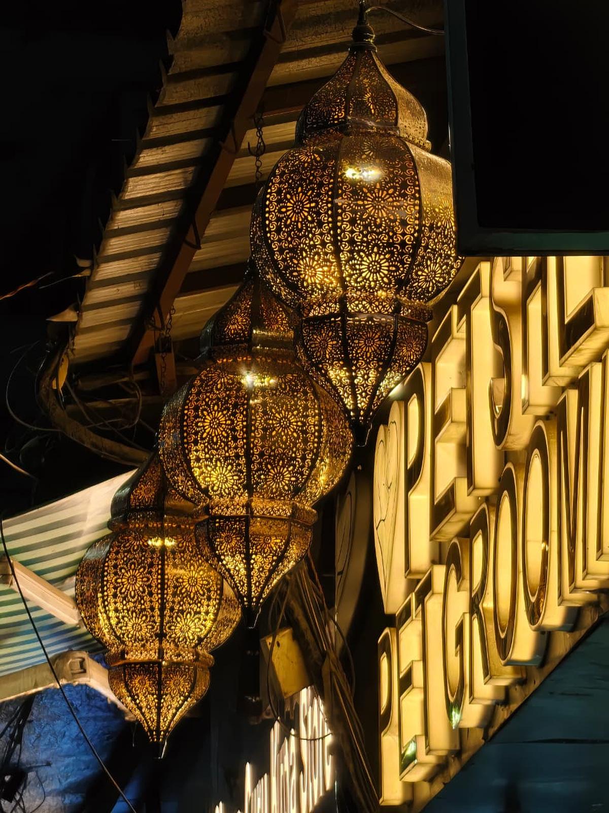 विवो V70 एलीट कैमरा नमूना