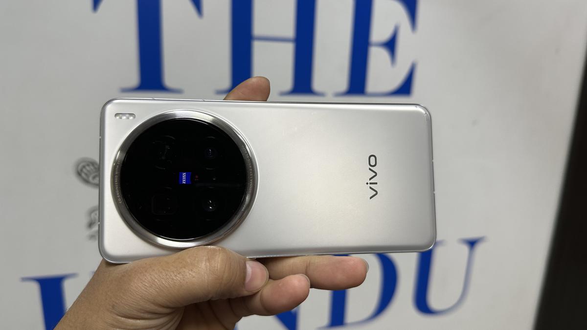 Vivo X200 Pro Review | Excellent choice for photo lovers and content creators