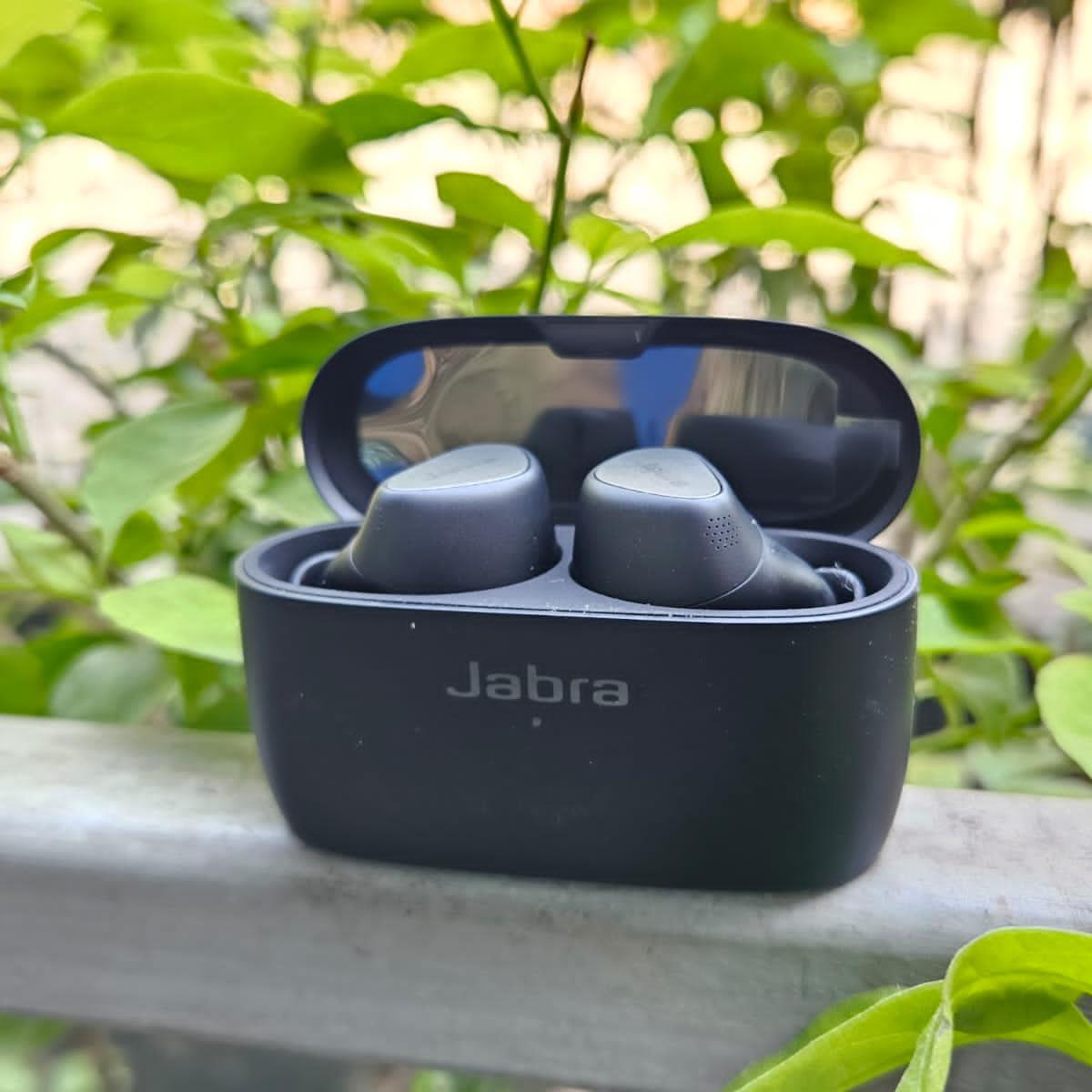 Jabra Elite 4 TWS Earphones With Spotify Tap Playback, Active Noise  Cancellation Launched