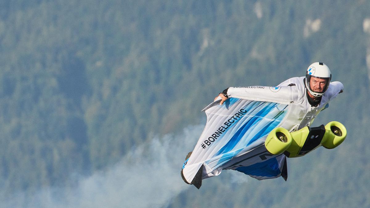 BMW’s electric wingsuit can fly at speeds of 300 kmph