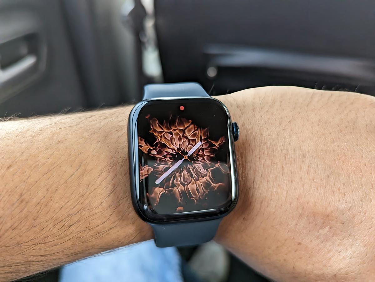 Apple Watch Series 8 Review