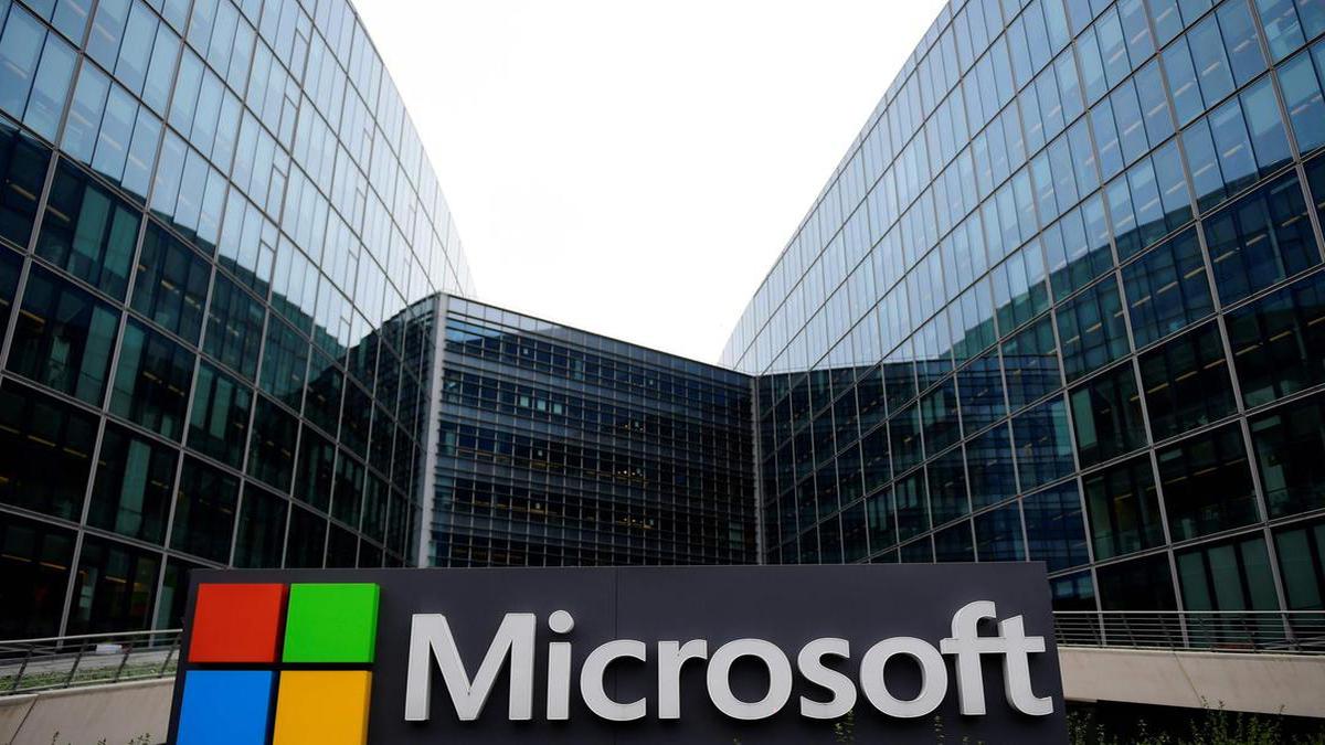 Microsoft working on in-house chips for its servers, PCs