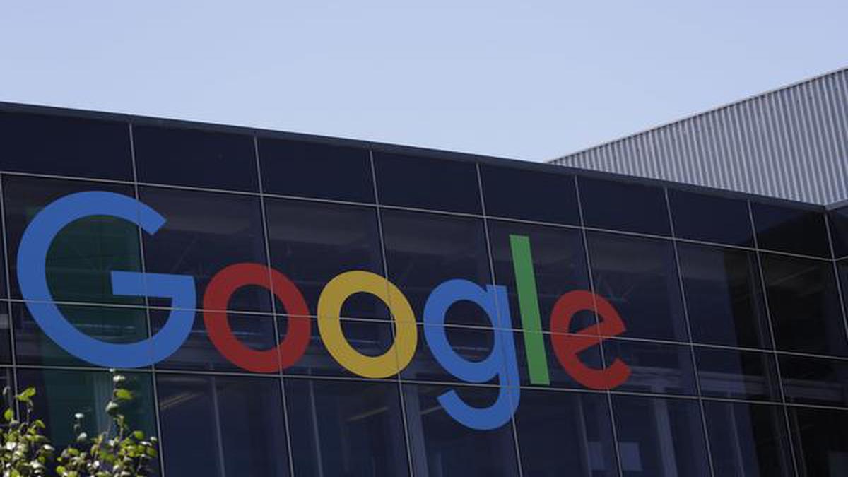 Google introduces online coding course to train workers