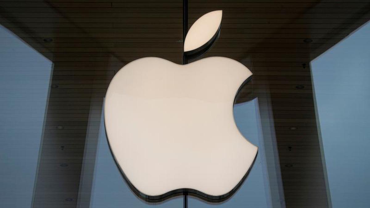 French startup lobby to file privacy complaint against Apple