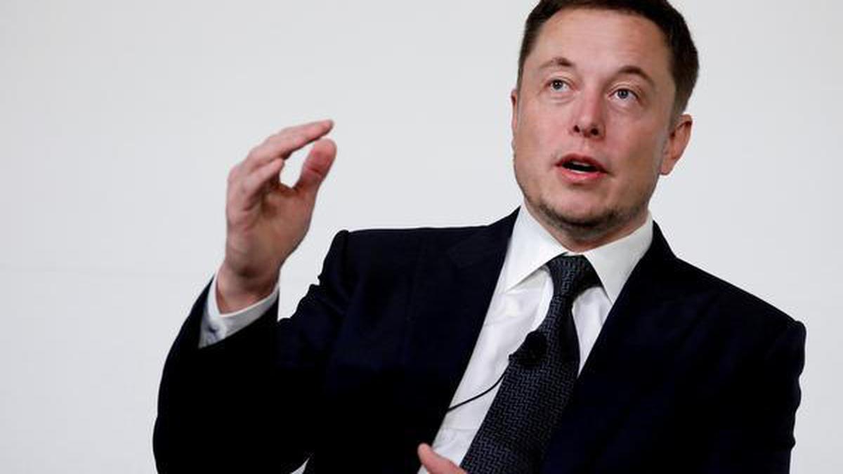 Elon Musk says he had once reached out to Apple for acquiring Tesla