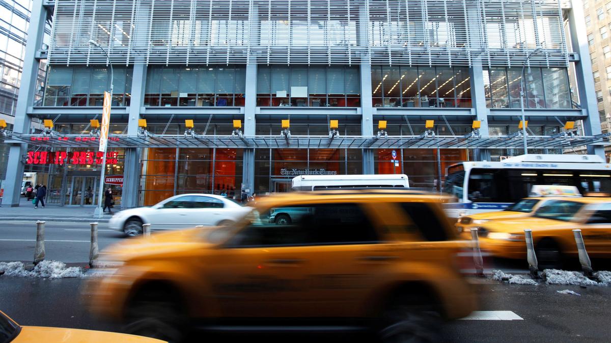 New York taxi driver hits 6 pedestrians, 3 taken to hospital, police say