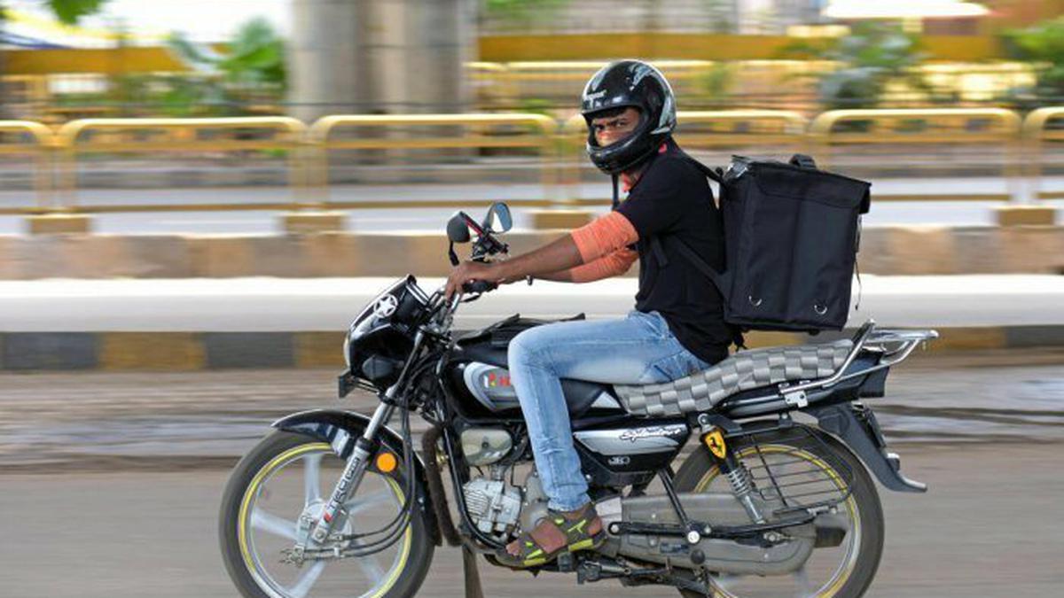 India e-commerce firms ramp up hiring of delivery workers for shopping season