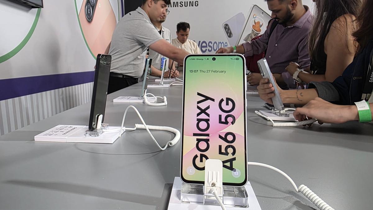 Apple and Samsung make 94% of India’s smartphone exports as Made in India mobile shipments grows 6% in 2024