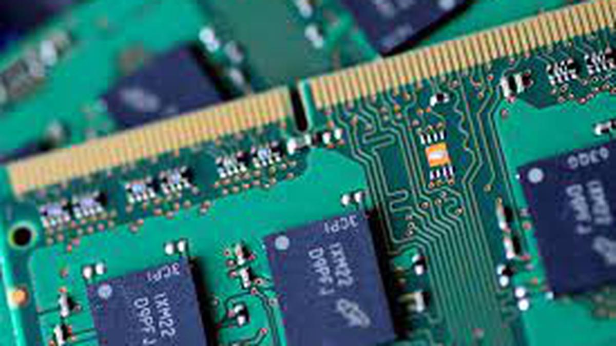 Knotty supply chains deepen global chip shortage