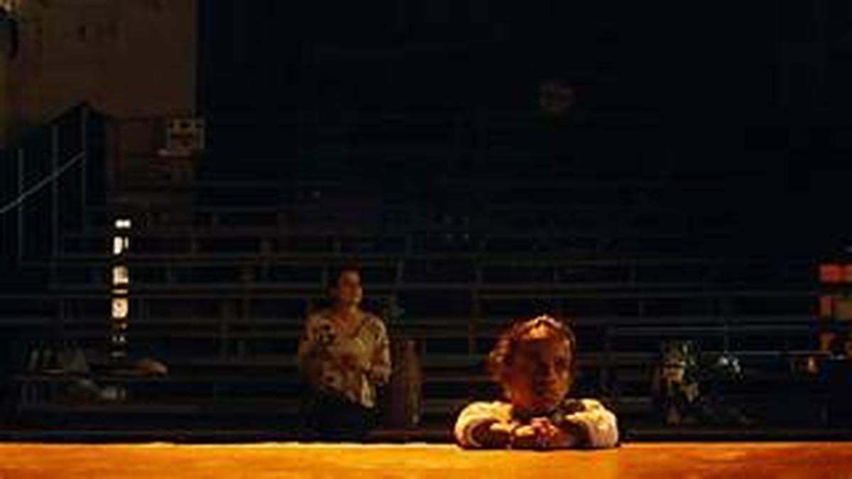 Um still do filme 'Teatro'