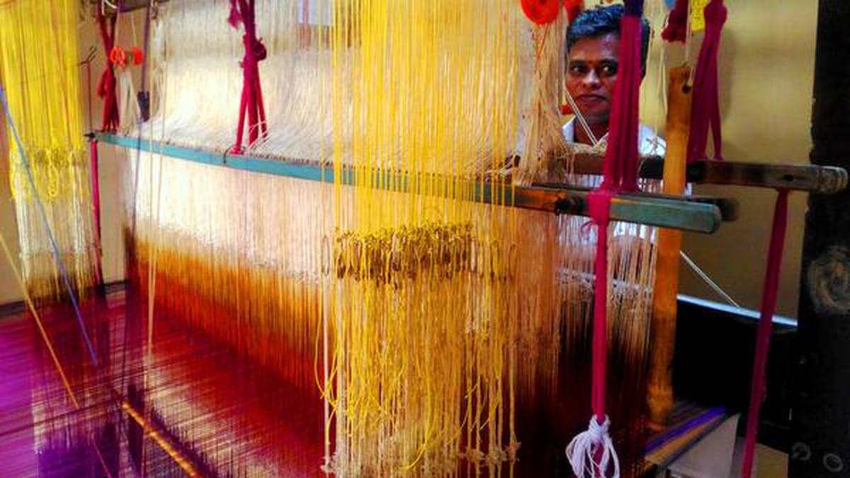 places to visit near national handloom