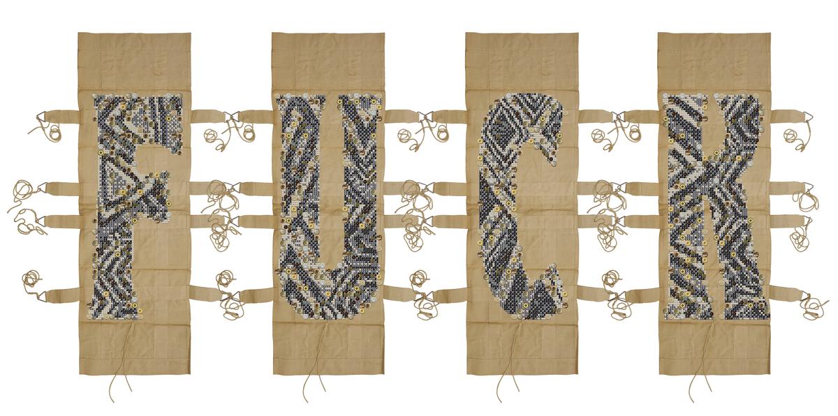 बकवास, 2024, द्वितीय विश्व युद्ध के चार स्ट्रेचर कपड़े सैकड़ों बटनों के साथ सिले गए। बकवास, 2024, द्वितीय विश्व युद्ध के चार स्ट्रेचर कपड़े सैकड़ों बटनों के साथ सिले गए।