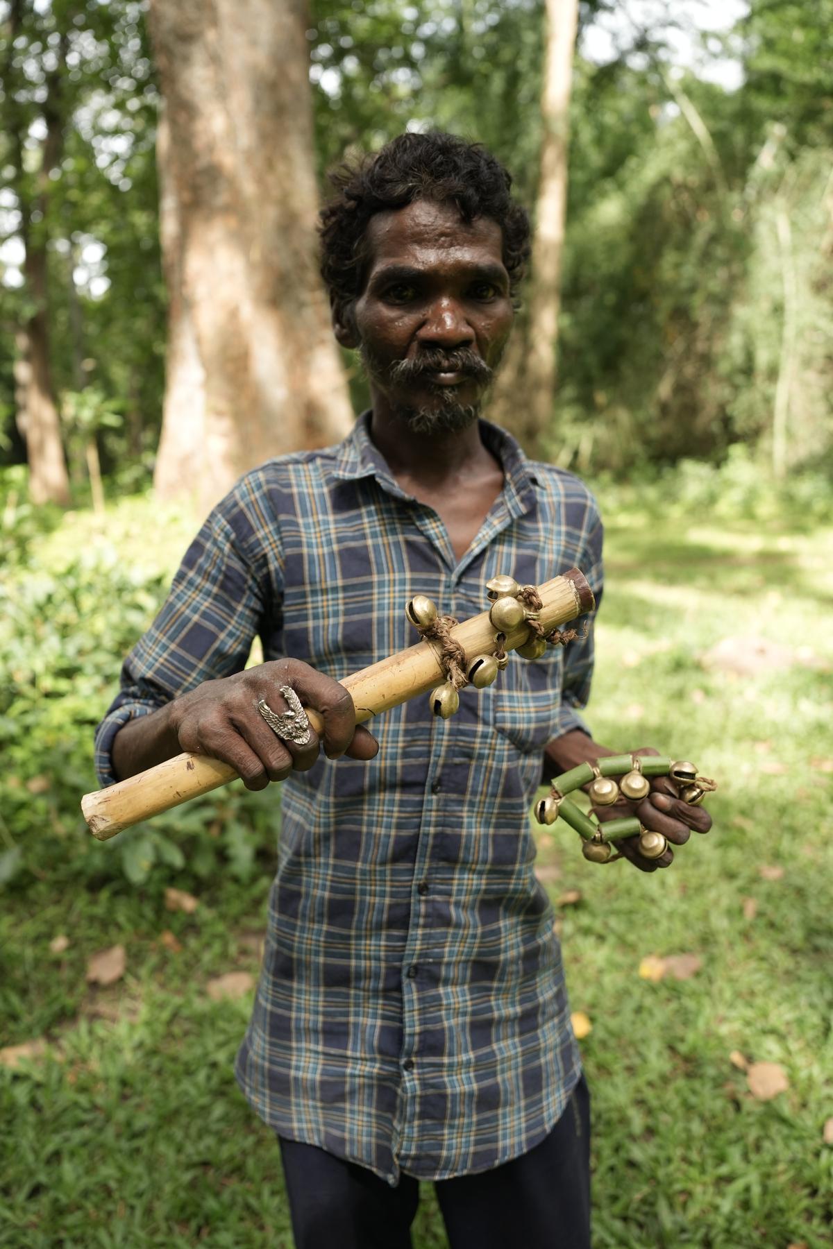 Tribal musician Bala with Jenu Kuruba music instruments kai gajje and kal gajje from Arpo’s earlier documentation project. 