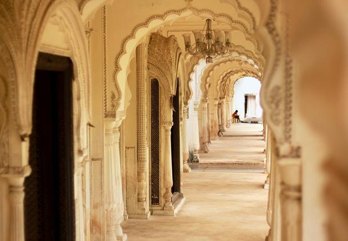 Paigah Tombs details