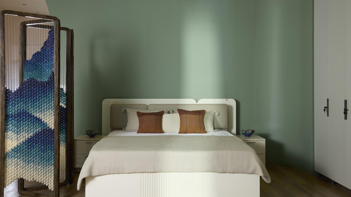 A new Mumbai flagship blends Indian craft with contemporary design A new Mumbai flagship blends Indian craft with contemporary design