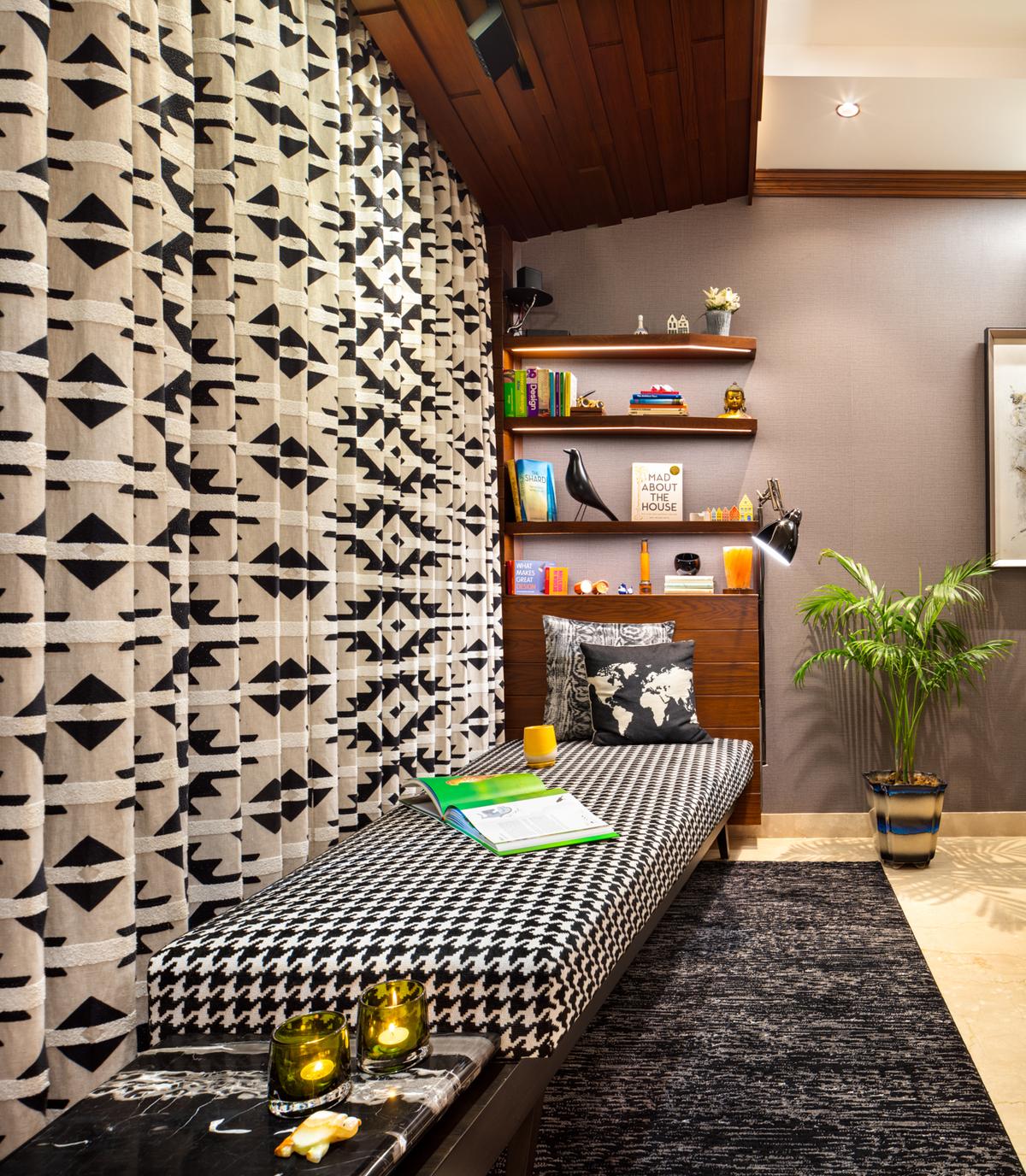 It’s crucial to plan a layout that enables smooth circulation, allowing people to move around easily without obstruction. 