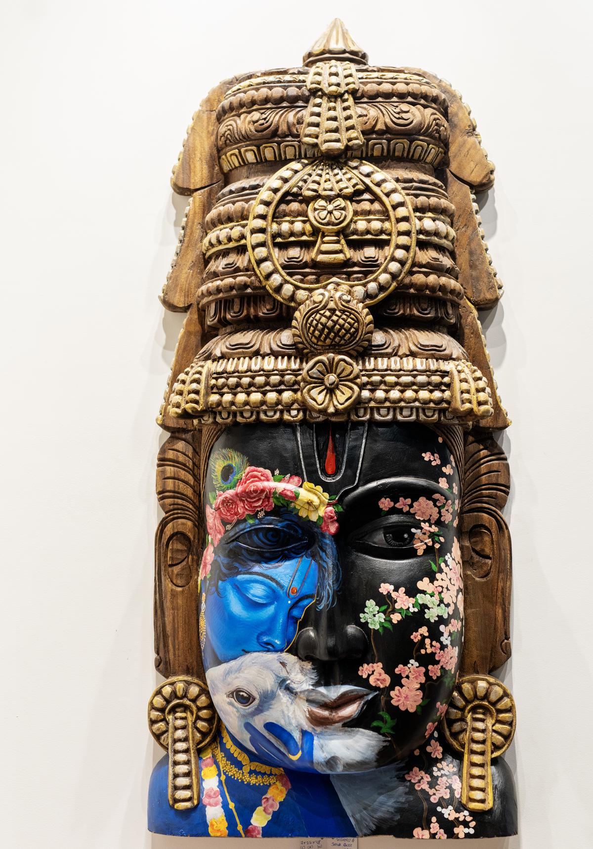 A vividly detailed Vishnu sculpture from Ithaus’ curation.