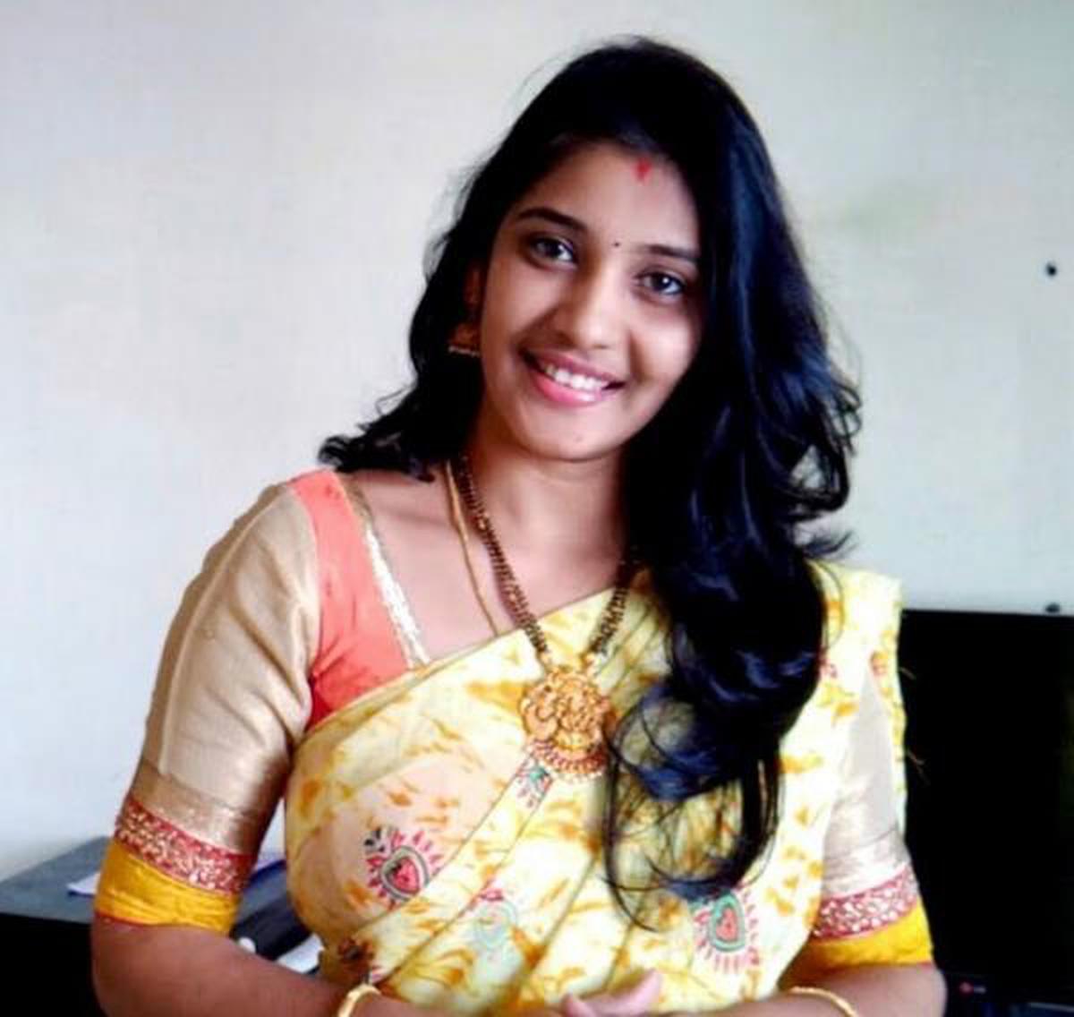 Amma chethi vanta bhargavi