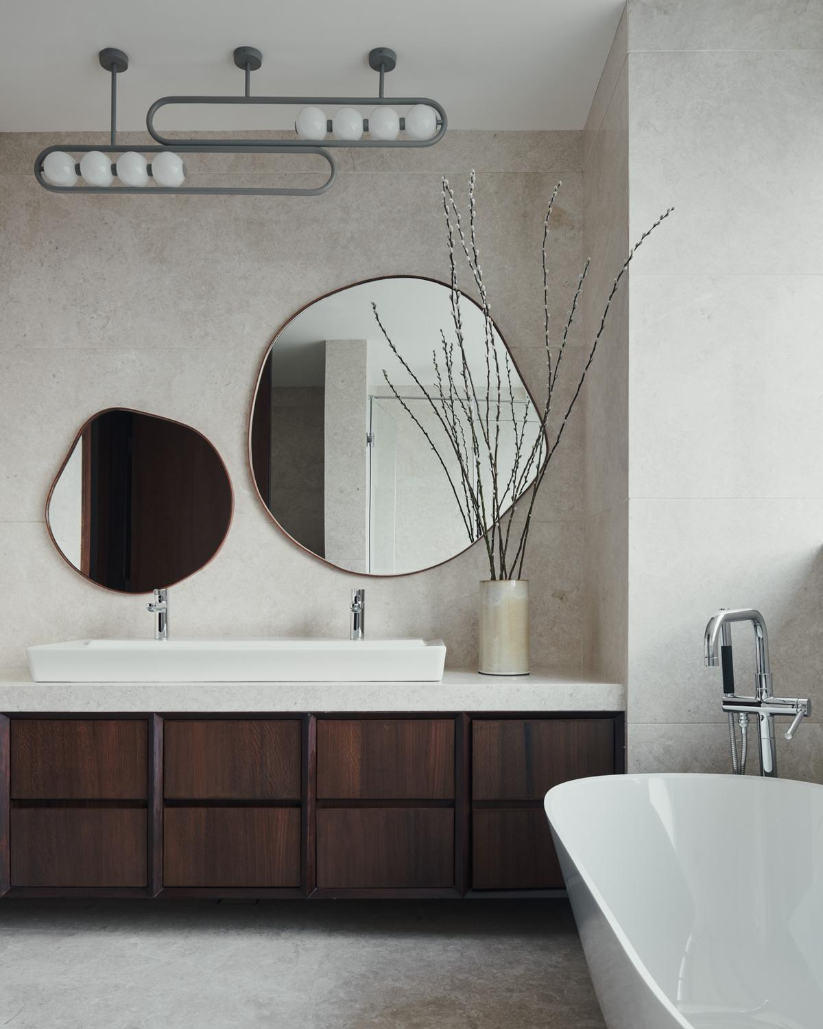 The bathrooms in the residence serve as sanctuaries of zen, revelling in the versatility of white. Styling: Samir Wadekar. 