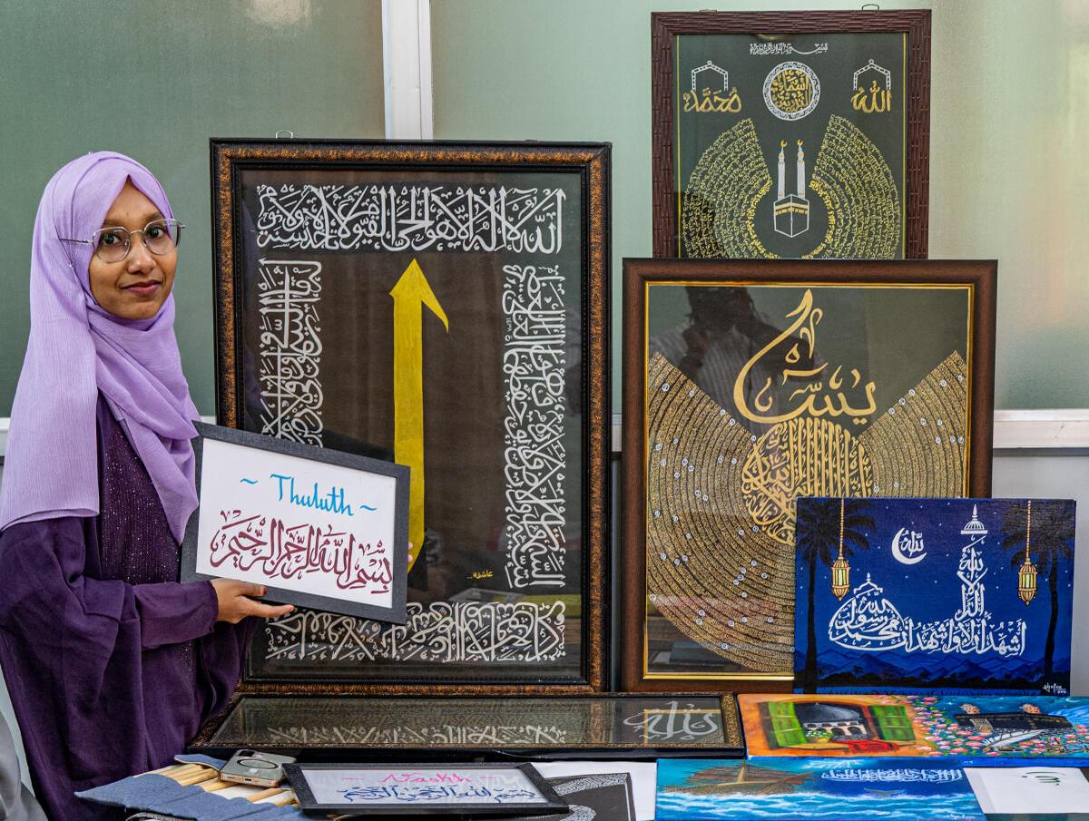 तिरुचि के जमाल मोहम्मद कॉलेज में तमिलनाडु अरबी सुलेख (टीएनएसी) हब की संस्थापक आशिफ़ा बानो। तिरुचि के जमाल मोहम्मद कॉलेज में तमिलनाडु अरबी सुलेख (टीएनएसी) हब की संस्थापक आशिफ़ा बानू।