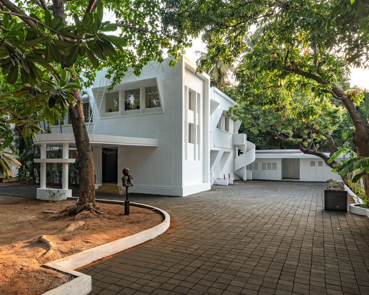 A leafy compound off Cenotaph Road houses Malligai, its identity a collage of myriad influences.