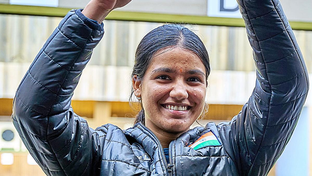 Tejaswani shoots sports pistol gold
