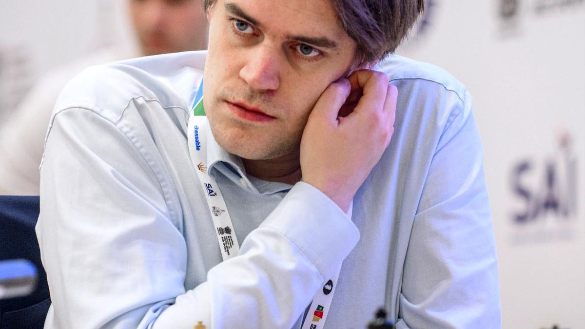 Hanya ada satu tujuan dalam Kandidat: bermain untuk tempat pertama