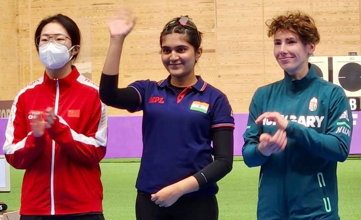 Esha Singh wins junior sports pistol gold