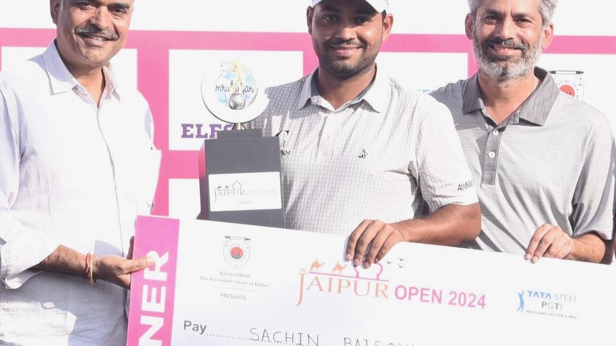 Sachin Baisoya wins a thriller play-off to bag Jaipur Open