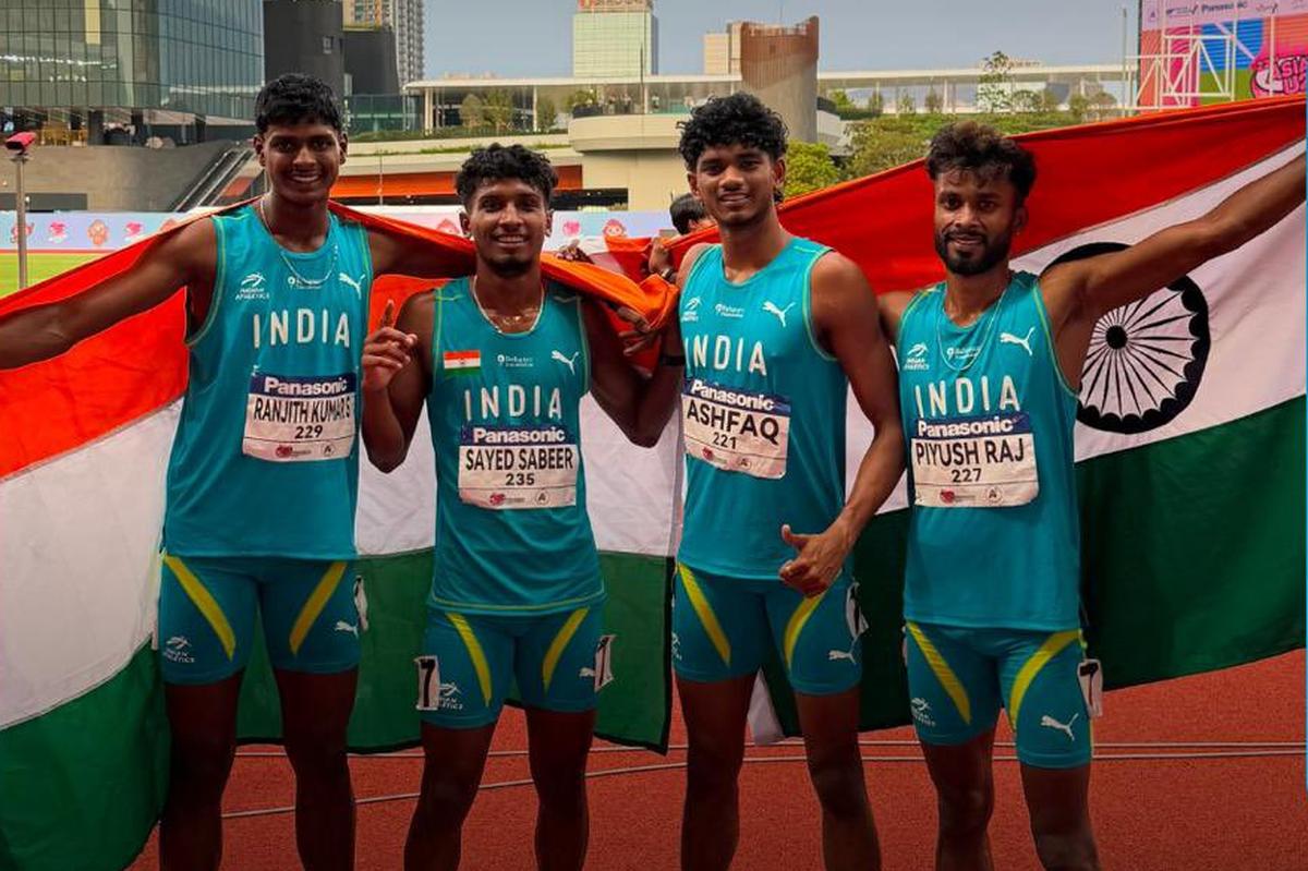 India’s men’s 4x400m team of Piyush, Sayed, Ranjith, and Mohammed took bronze in 3:05.54.