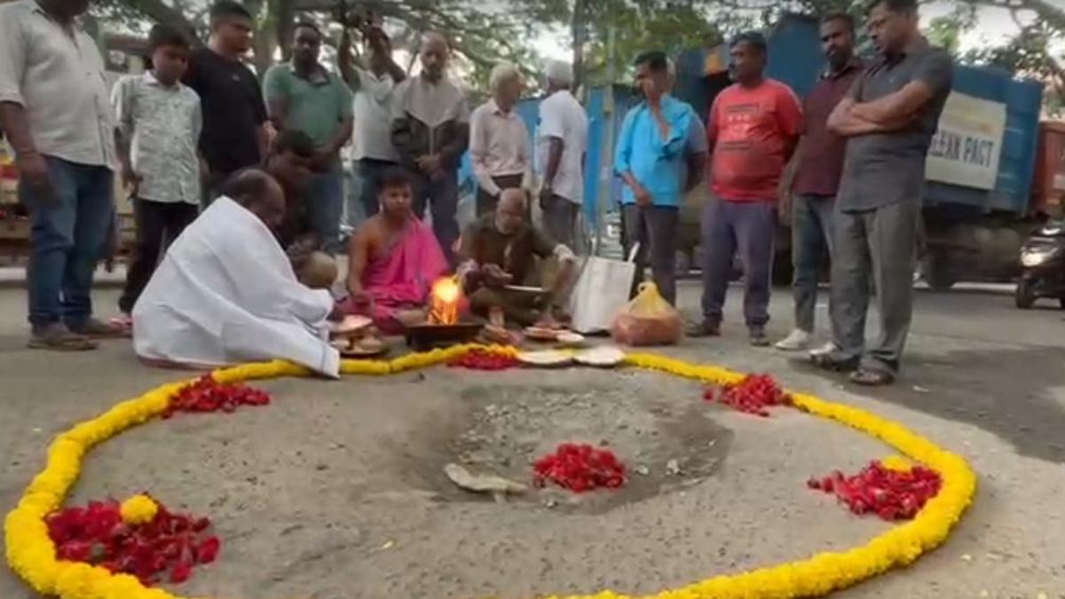 https://th-i.thgim.com/public/sport/athletics/itghbl/article70101352.ece/alternates/LANDSCAPE_1200/Bengalururesidents.jpg