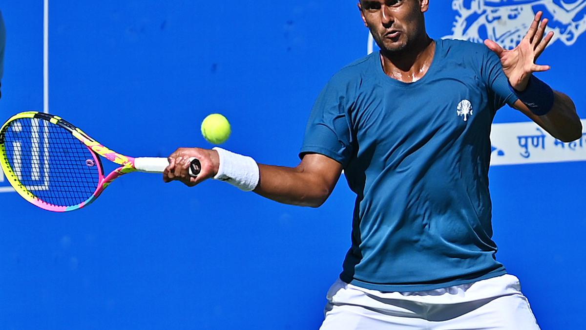 Flawless fare puts Mukund in the quarterfinals