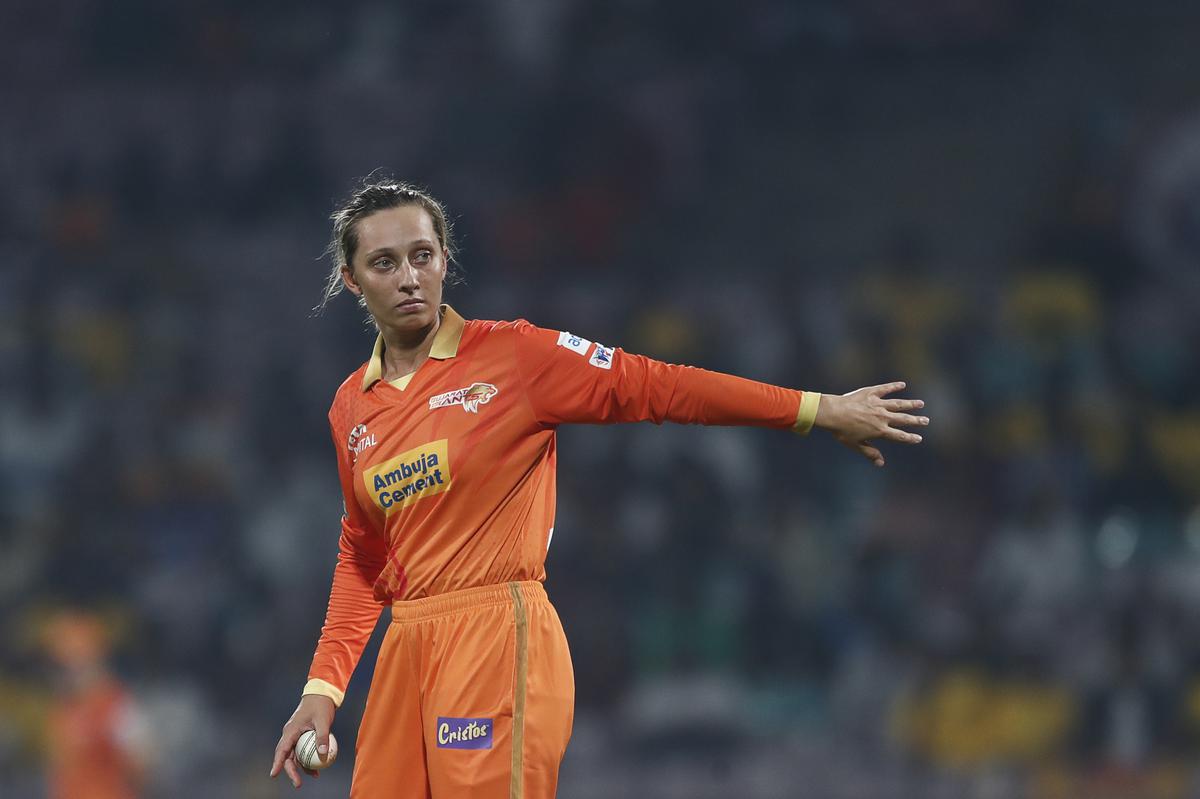 Many tools in her kit: In addition to her destructive batting, Gardner is called on to bowl her off-spin in all phases of a T20 innings — be it for Australia or the Gujarat Giants. 