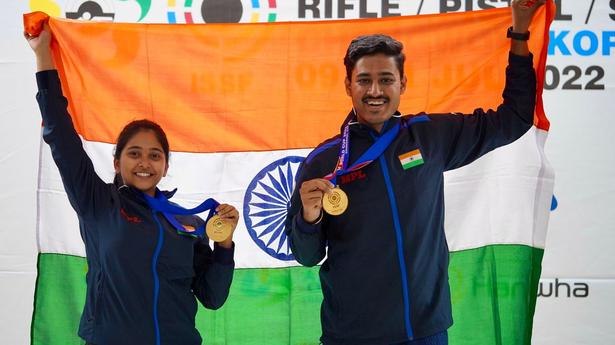 Mehuli Ghosh, Shahu Mane win mixed rifle gold