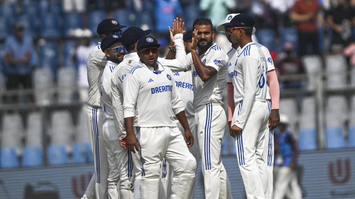 India vs New Zealand, 3rd Test, Day 2: India strikes early after taking slender lead against New Zealand