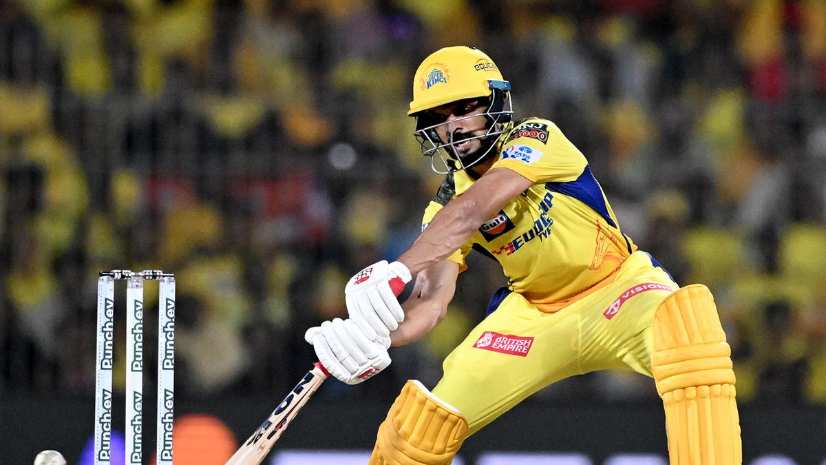 IPL-17 | Ruturaj Gaikwad knows when to attack and when to soak up pressure: Hussey