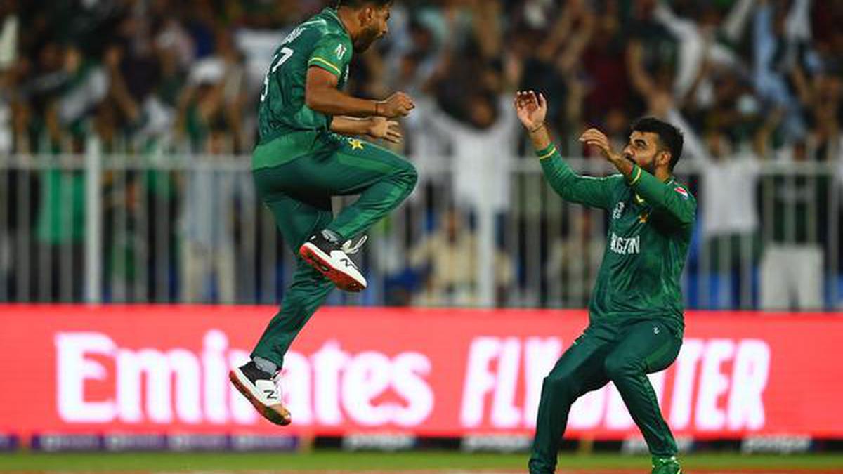 Rauf, Malik and Asif star in Pakistan’s win over New Zealand