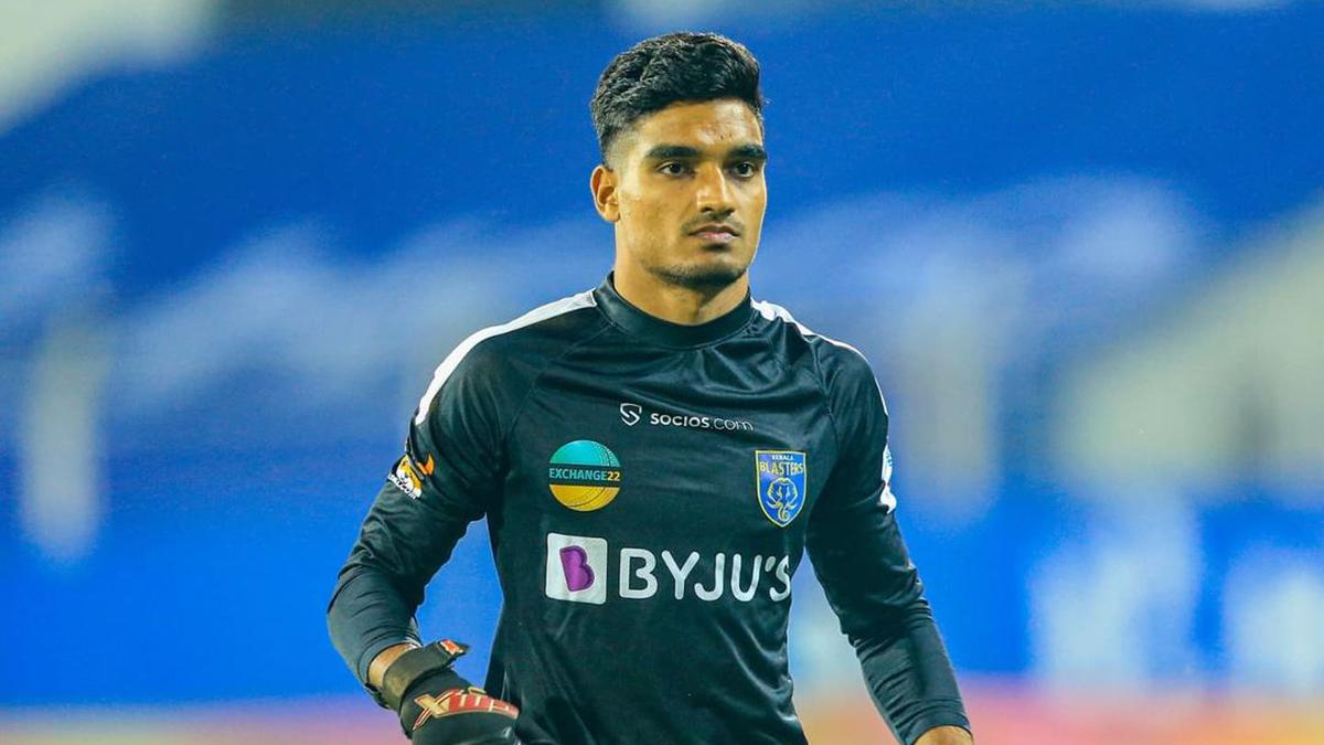 Kerala Blasters FC extends goalkeeper Sachin Suresh’s contract till 2026