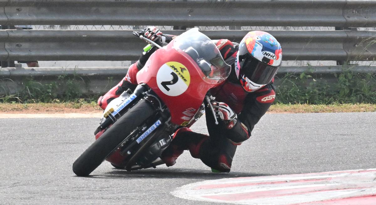 Anish D. Shetty de Bengaluru se hizo con la Copa Royal Enfield Continental GT.