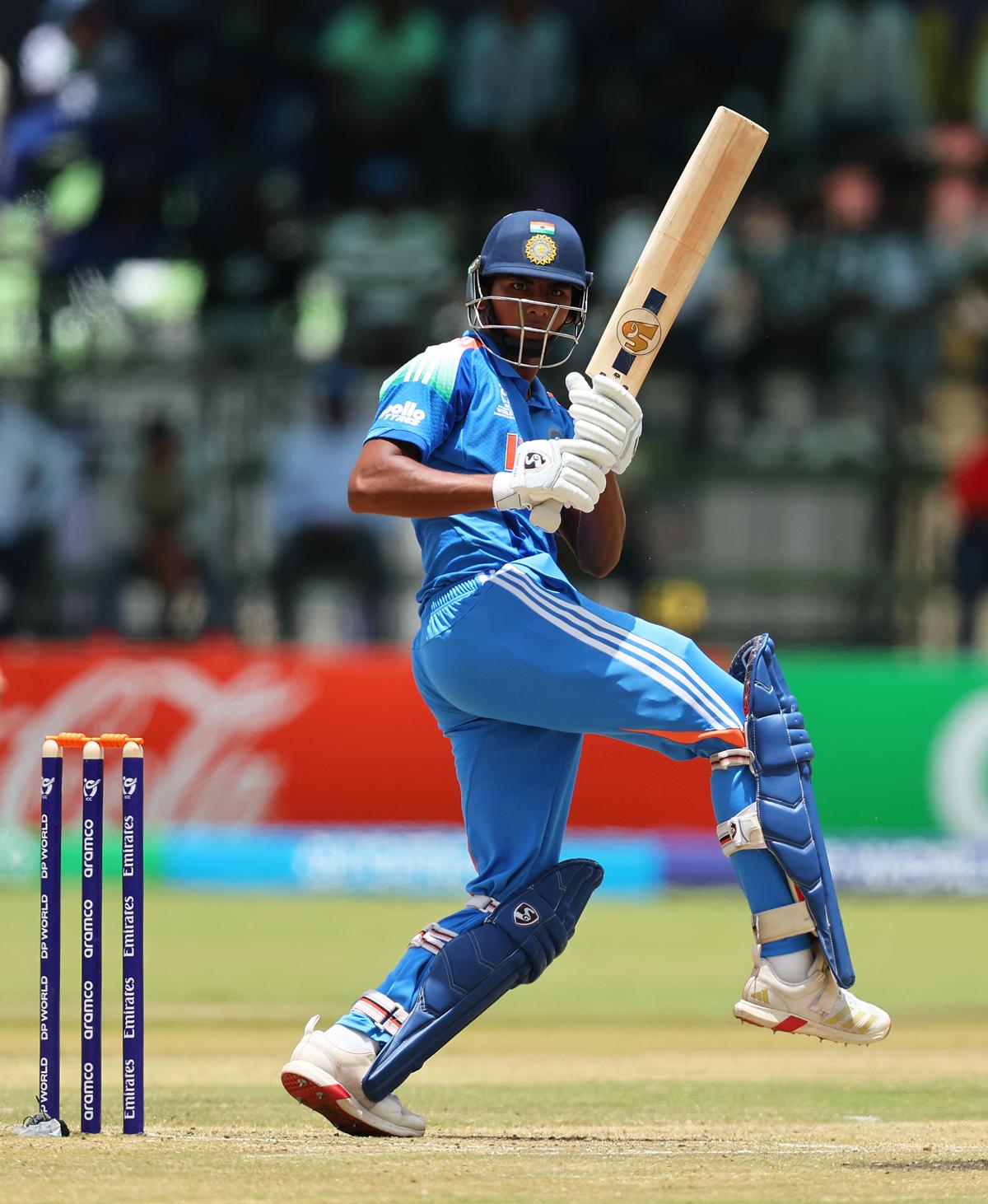 Ambrish yang serba bisa selama final.