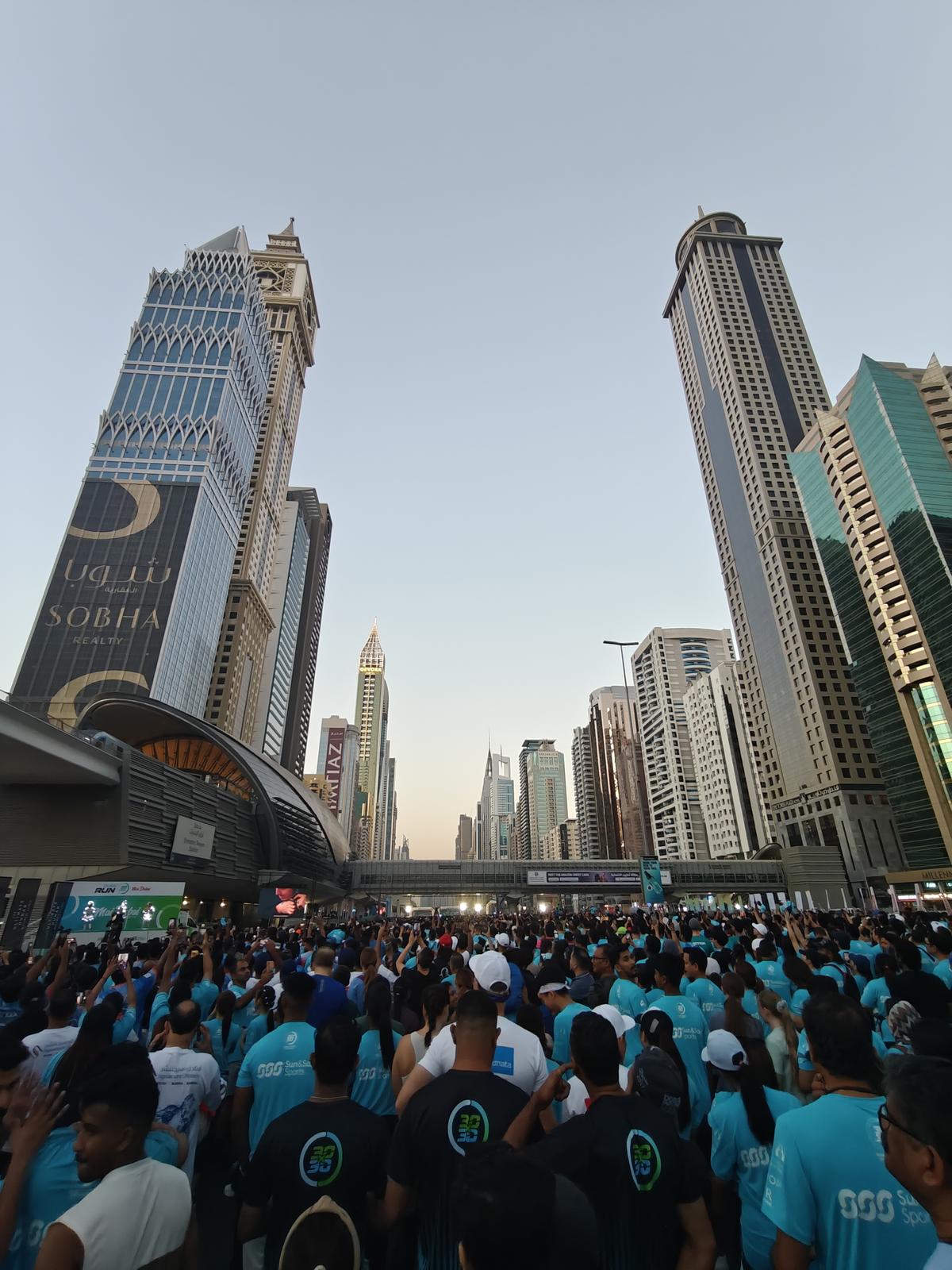 The run had 3,07,000 people participating 