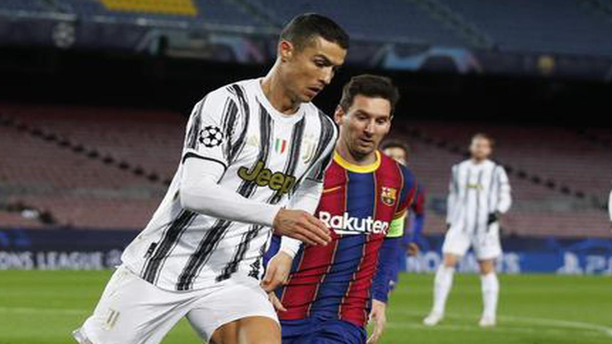 Barcelona 0-3 Juventus: Cristiano Ronaldo Trumps Lionel Messi As Juve Top  Champions League Group
