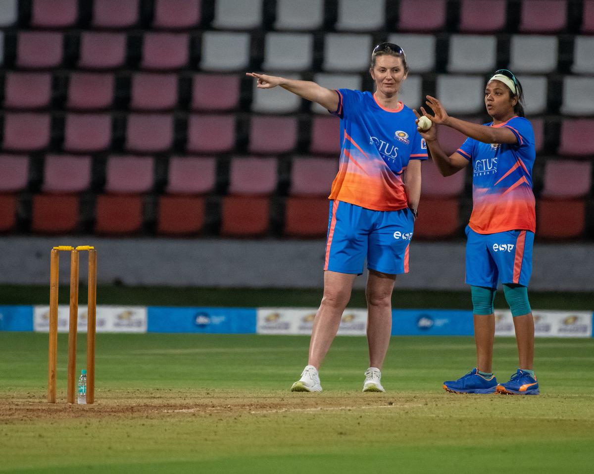 Hatching a plan: MI head coach Charlotte Edwards was convinced Saika could be ‘a real threat’ and the team management has deployed her in every phase of the innings. 
 

Special Arrangement
