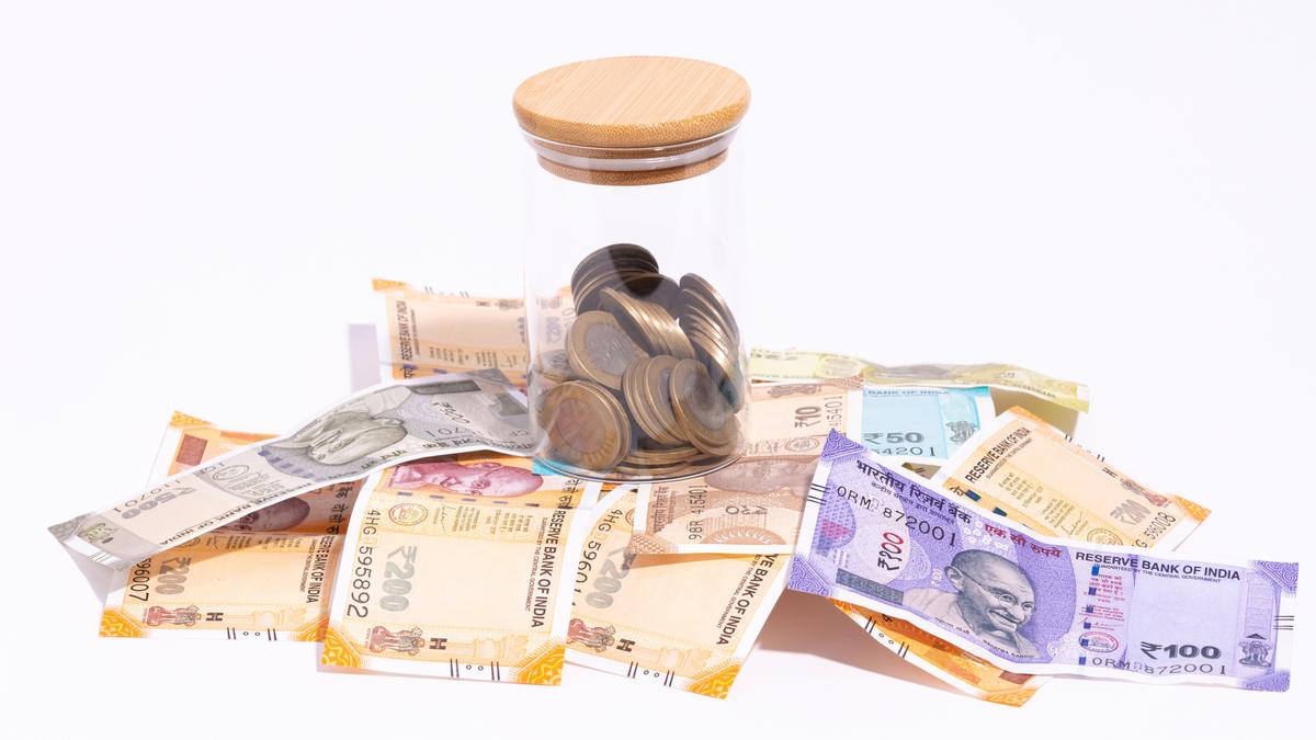 Rupee closes unchanged at 90.66 against U.S. dollar