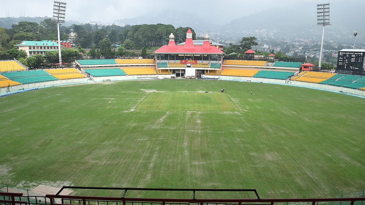 The attraction of the Himalayas and the consolation of a world stadium