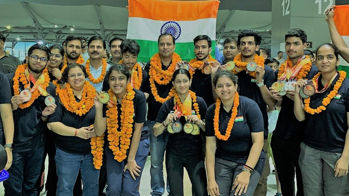 Indian team returns to warm welcome from world deaf shooting championship