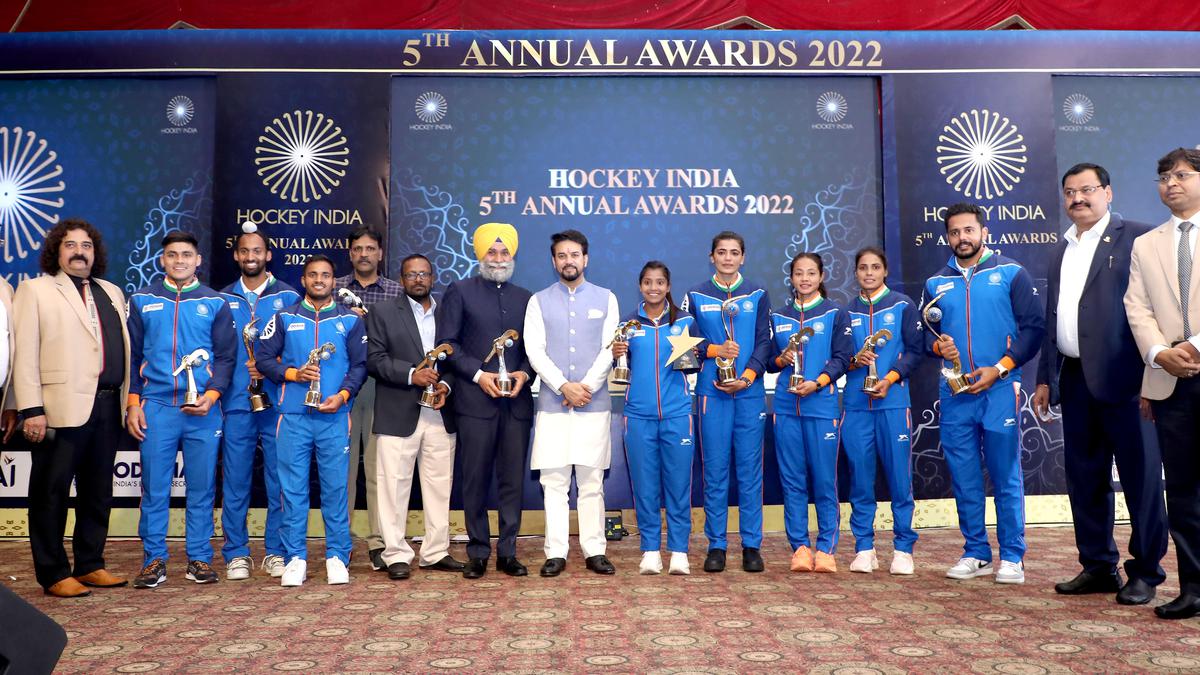 Hardik, Savita are Players of The Year at Hockey India’s annual awards